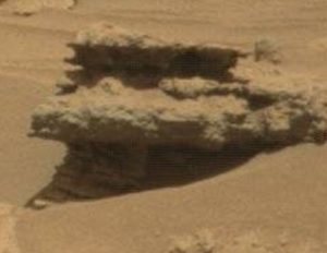 Base militar de Marte cubierta de polvo