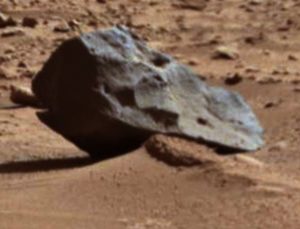Outro exemplo de um tanque de pedra em Marte